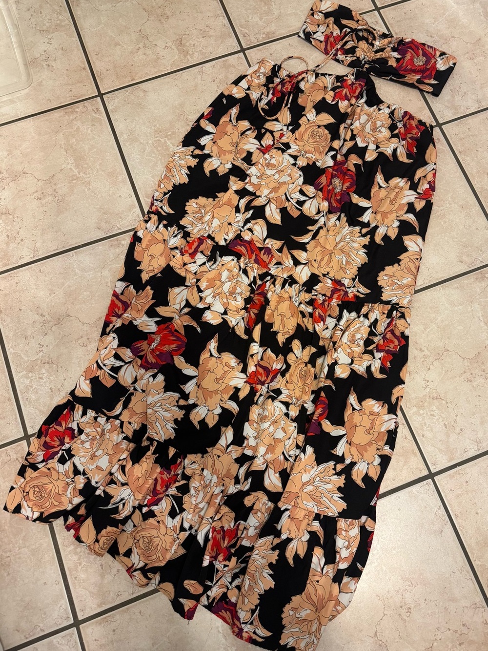 LULU’S Midsummer Moment Black Floral Print Cutout Halter Maxi Dress - Picture 5 of 6